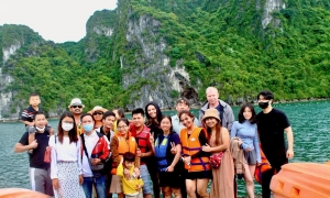 HALONG BAY DAILT TRIP - DELUXE TRIP
