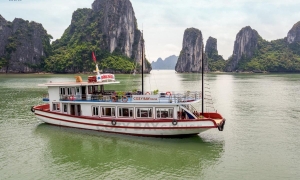 HALONG BAY DAILT TRIP - DELUXE TRIP