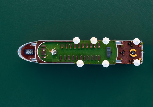 5 STAR-  DRAGON CRUISE
