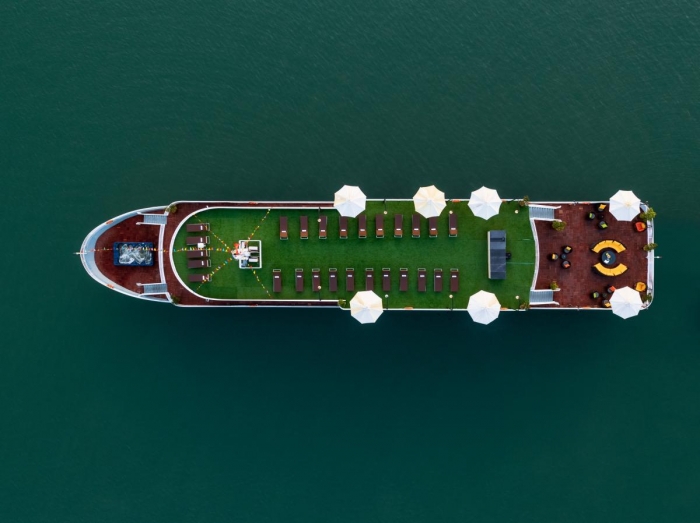5 STAR-  DRAGON CRUISE