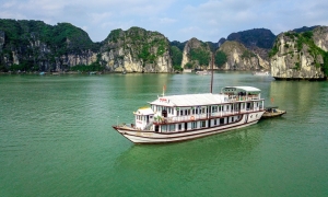 HALONG BAY DAILT TRIP - DELUXE TRIP