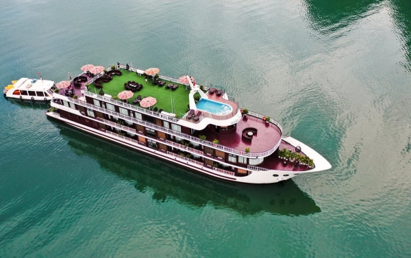 DORA 5 STAR CRUISE