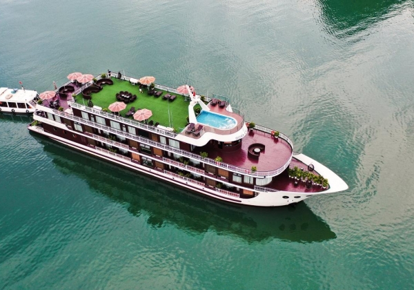 DORA 5 STAR CRUISE